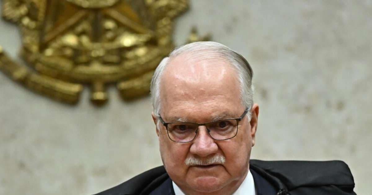 Fachin anuncia medidas após troca de mensagens entre Moraes e ex-banqueiro