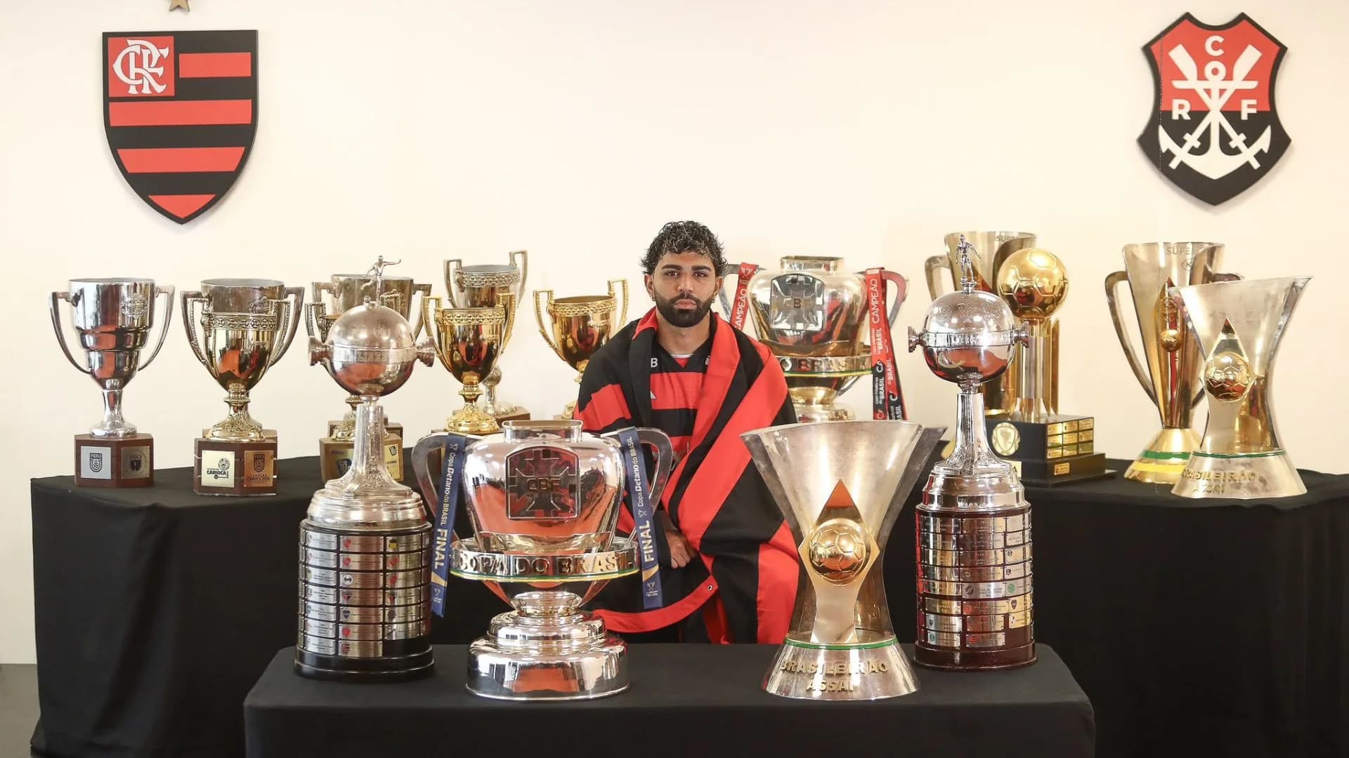 Gabigol conta detalhes da renovação frustrada no Flamengo e sonha com volta ao rubro-negro