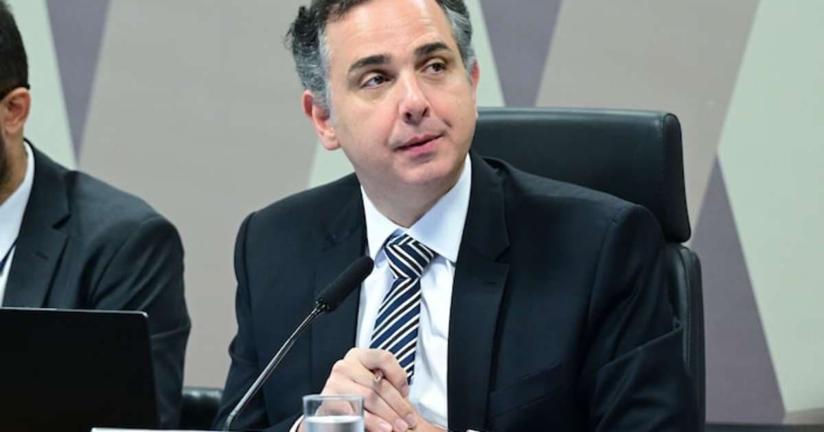 Senador Rodrigo Pacheco assume vaga no TCU após aprovação da Câmara