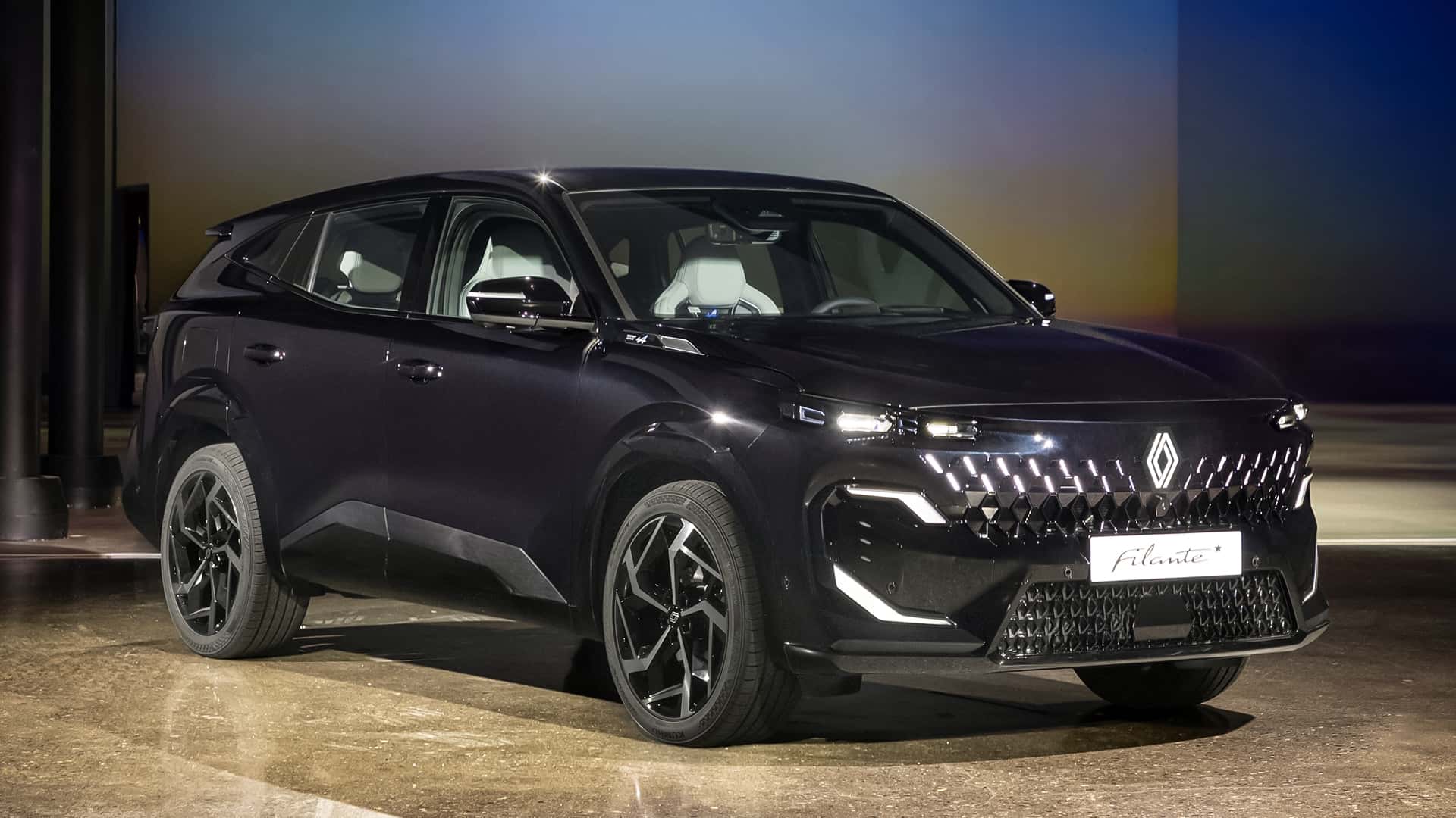 Novo Suv da Renault pode ter base Geely e estilo cupê inspirado no Filante