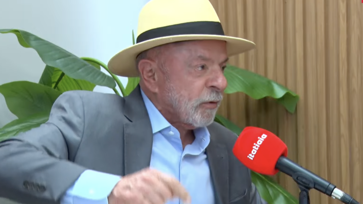 Mendonça usava cargo para fazer política, diz Lula