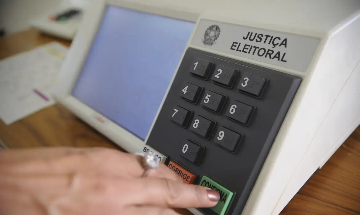 Voto nas eleições de 2026 poderá servir como prova de vida do INSS