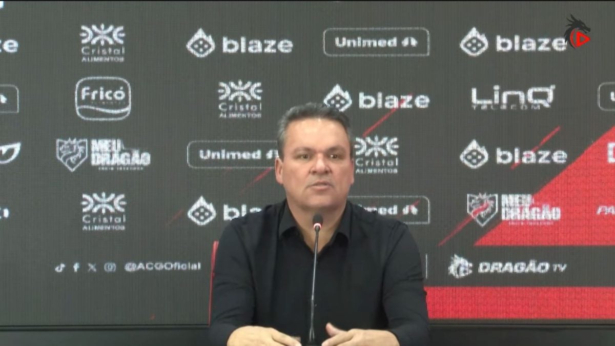 Presidente do Atlético-GO diz não gostar de petistas e pede respeito aos contratos