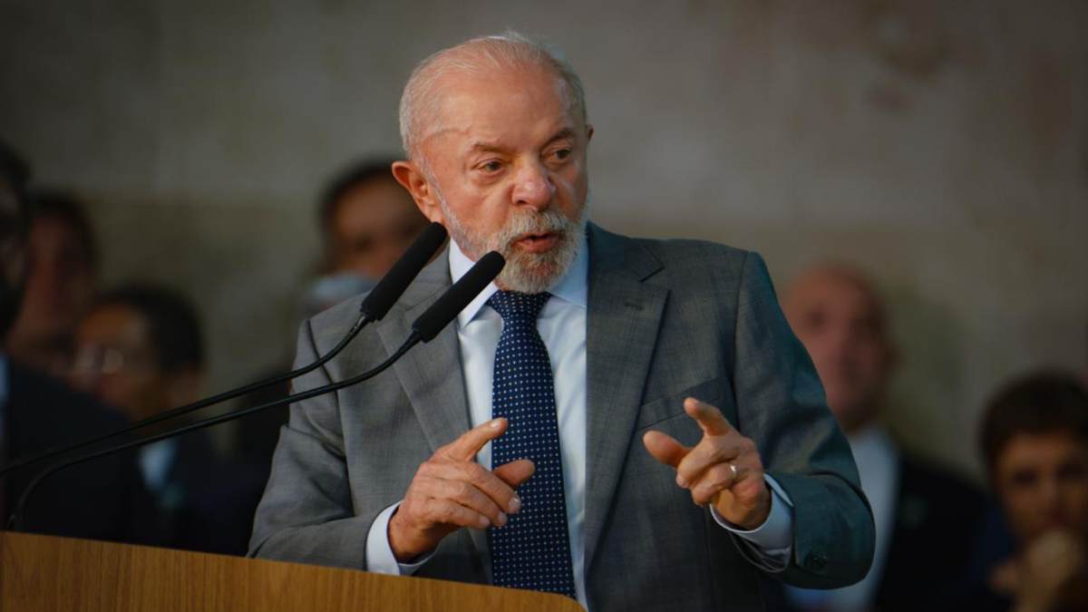 Lula diz que ninguém sob suspeita pode escapar do julgamento do STF