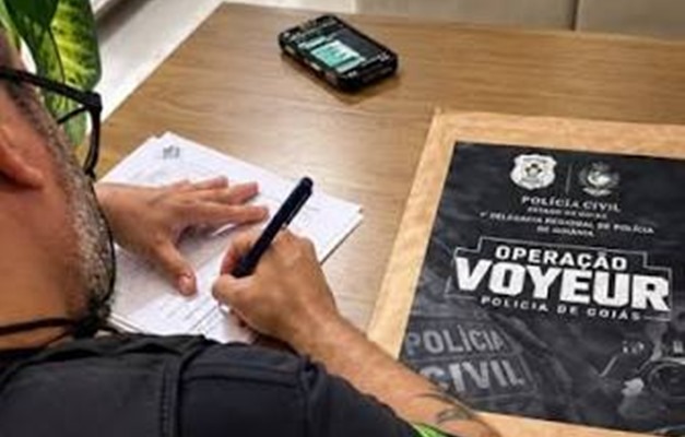 Bancário é investigado por instalar câmera escondida em mictório de academia em Goiânia