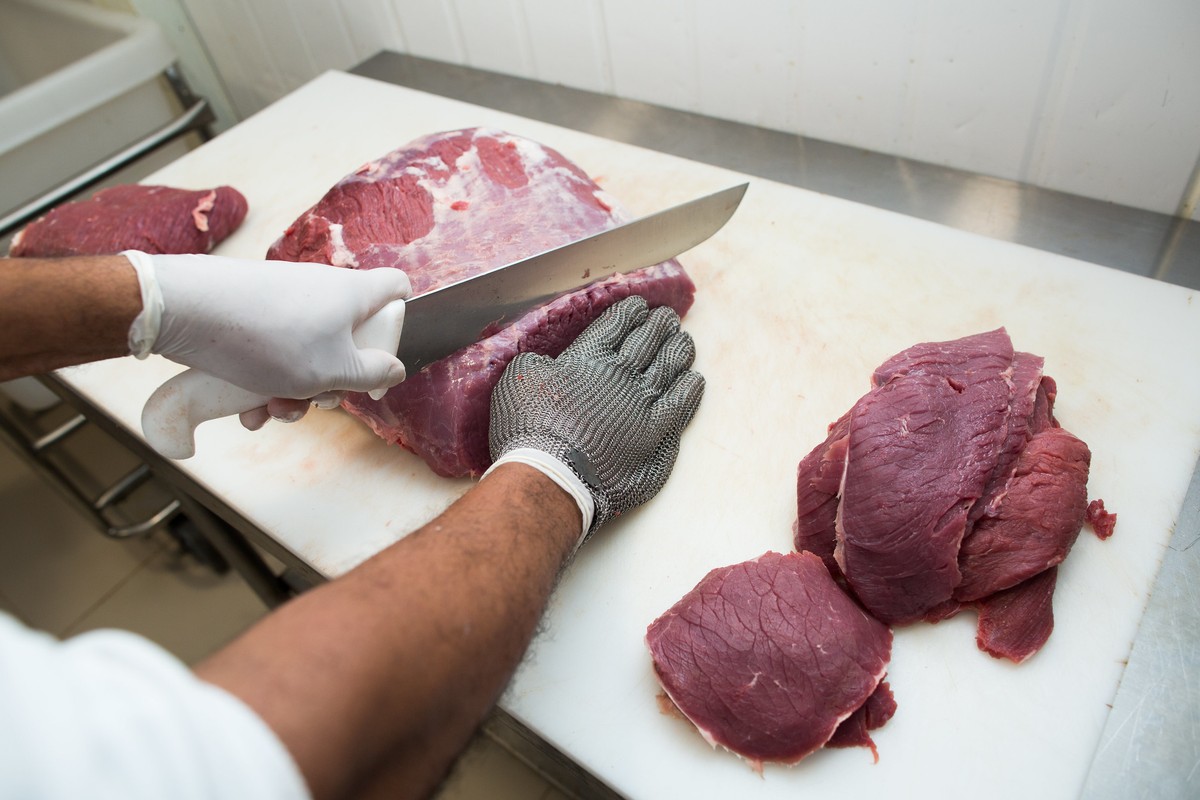 Frigoríficos enfrentam custos maiores sem vendas de carne bovina à China