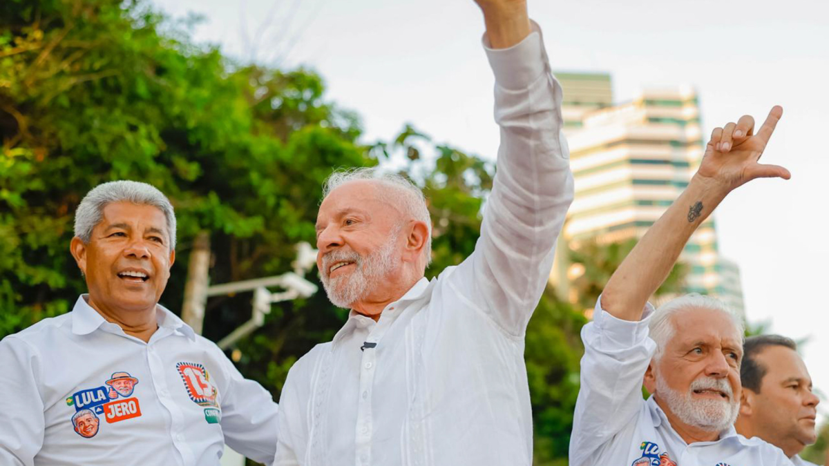 Lula ataca Acm Neto em Salvador, questiona autodeclaração racial e cobra explicações financeiras