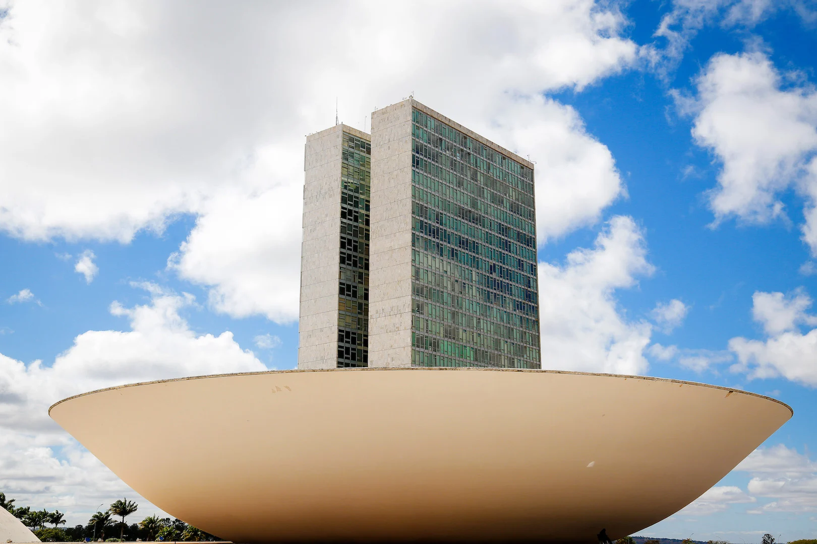 Câmara autoriza trabalho híbrido durante período eleitoral