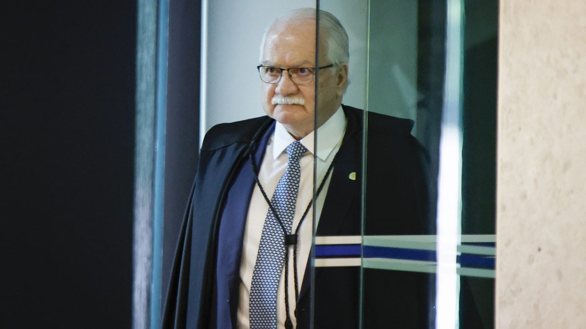 Tensão pré-eleitoral no STF: Fachin avalia pautar caso que gerou atrito entre ministros e TSE