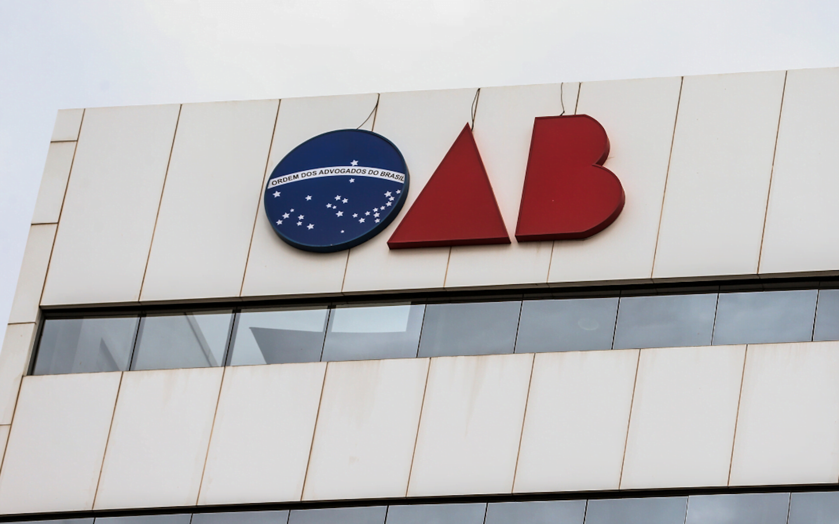 Governo sanciona lei que reorganiza a cúpula e os cargos da Oab