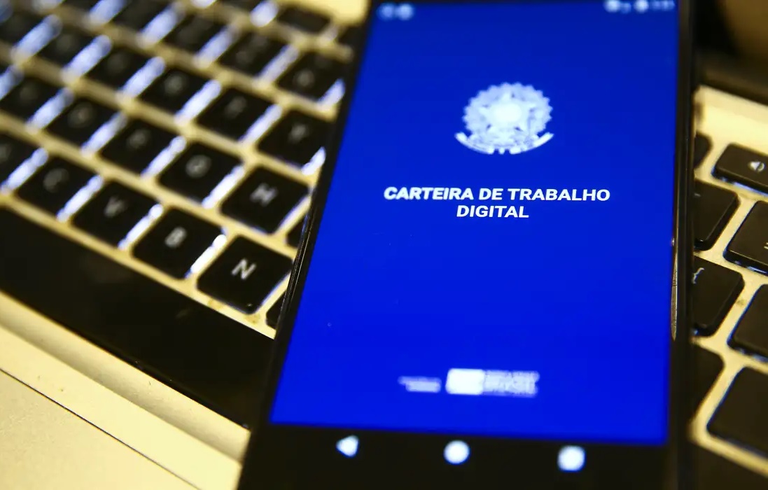 Brasil celebra queda do desemprego para 5,3%, menor índice em mais de uma década