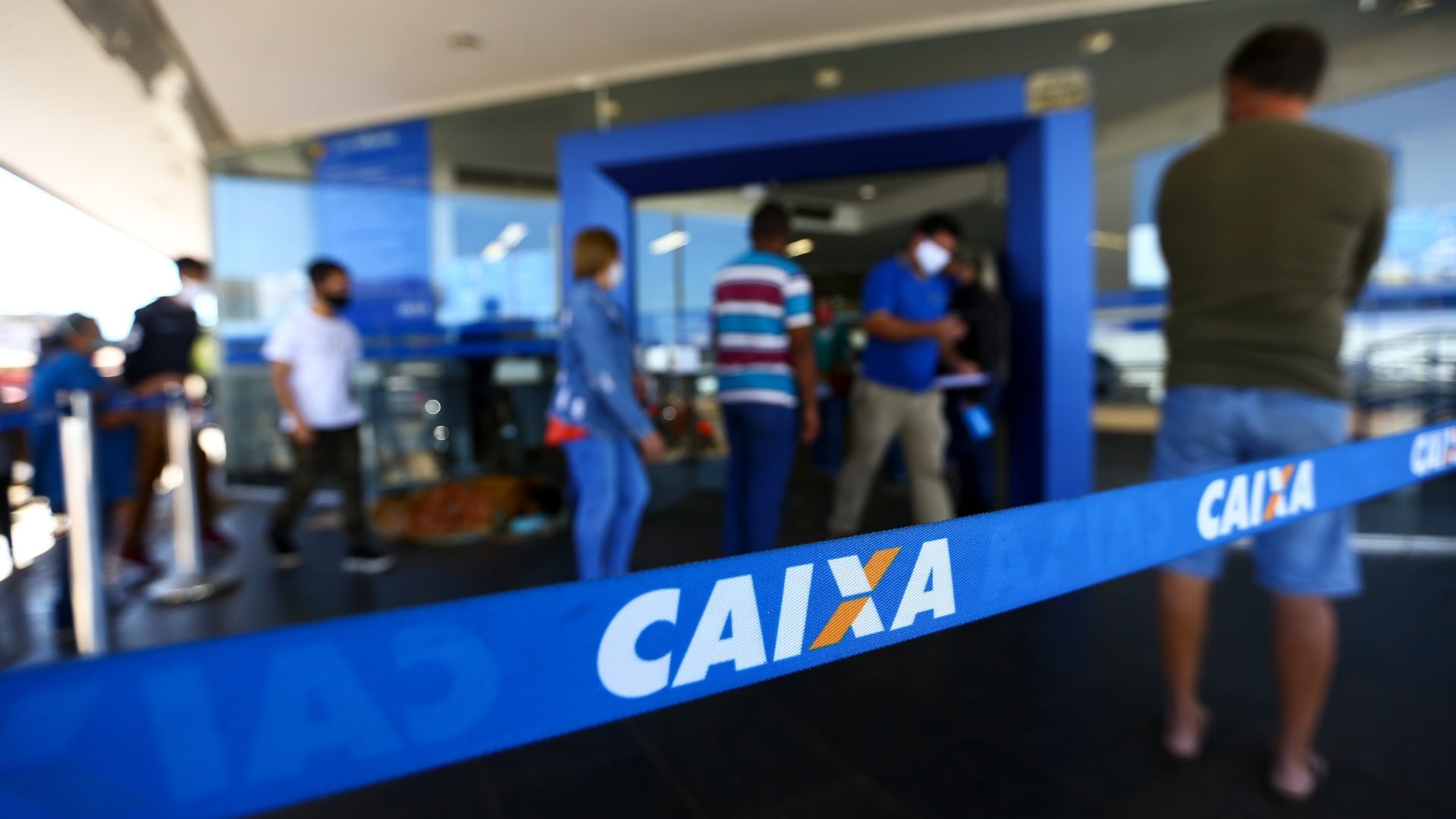 Bancários rejeitam proposta da Caixa e mantêm greve nacional
