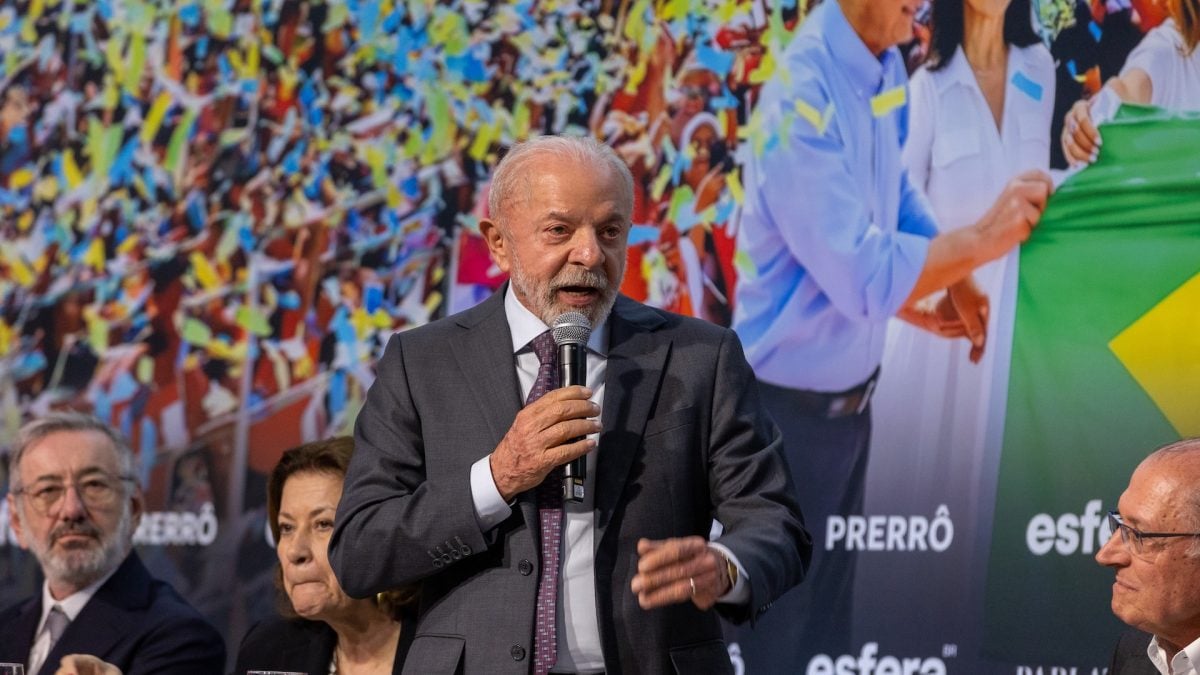 Lula critica home office em agências reguladoras e defende retorno ao controle estatal