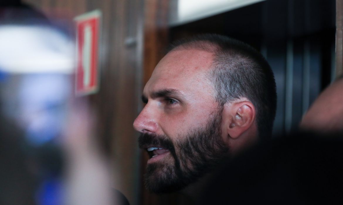 Primeira Turma do STF mantém condenação de Eduardo Bolsonaro