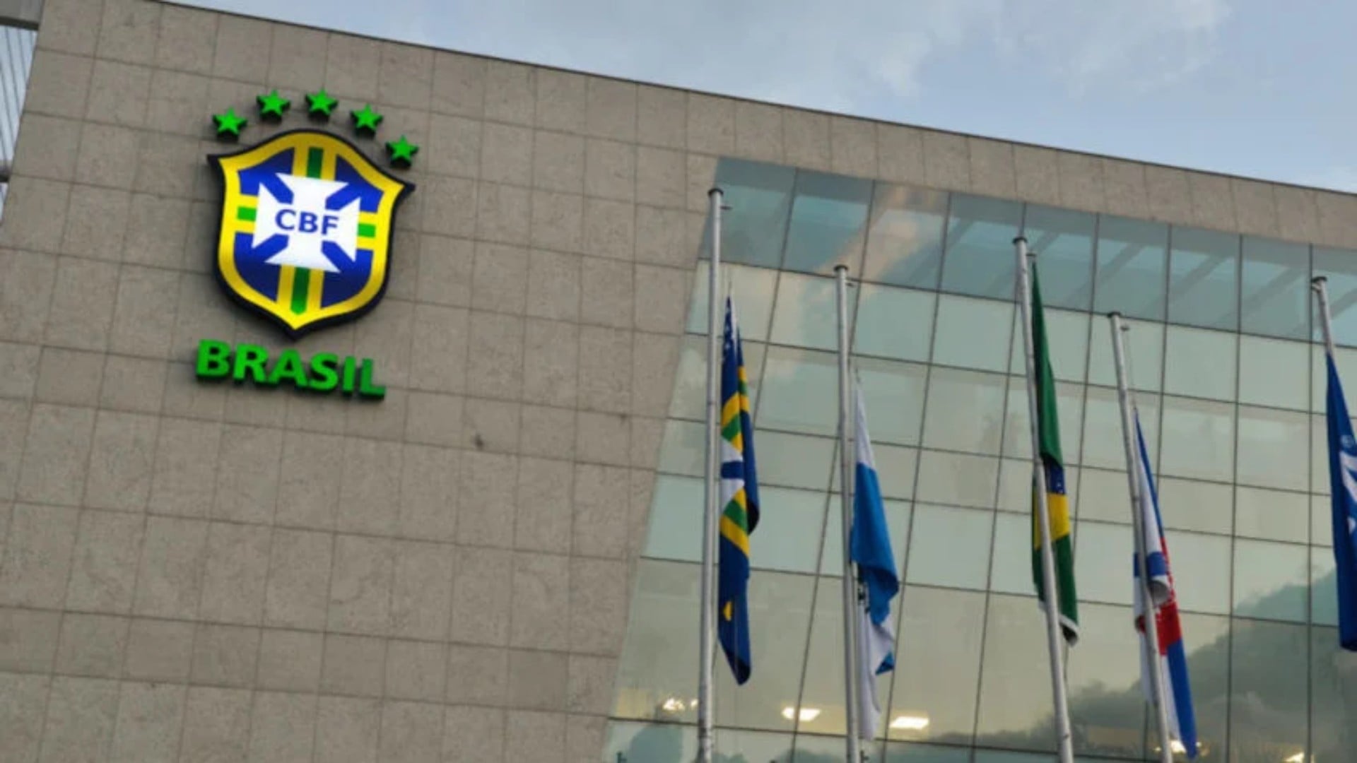 Cbf adia debate sobre limite de transferências e equipes B