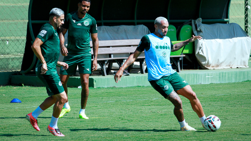 Goiás visita o Botafogo-SP e precisa vencer para seguir sonhando com o acesso