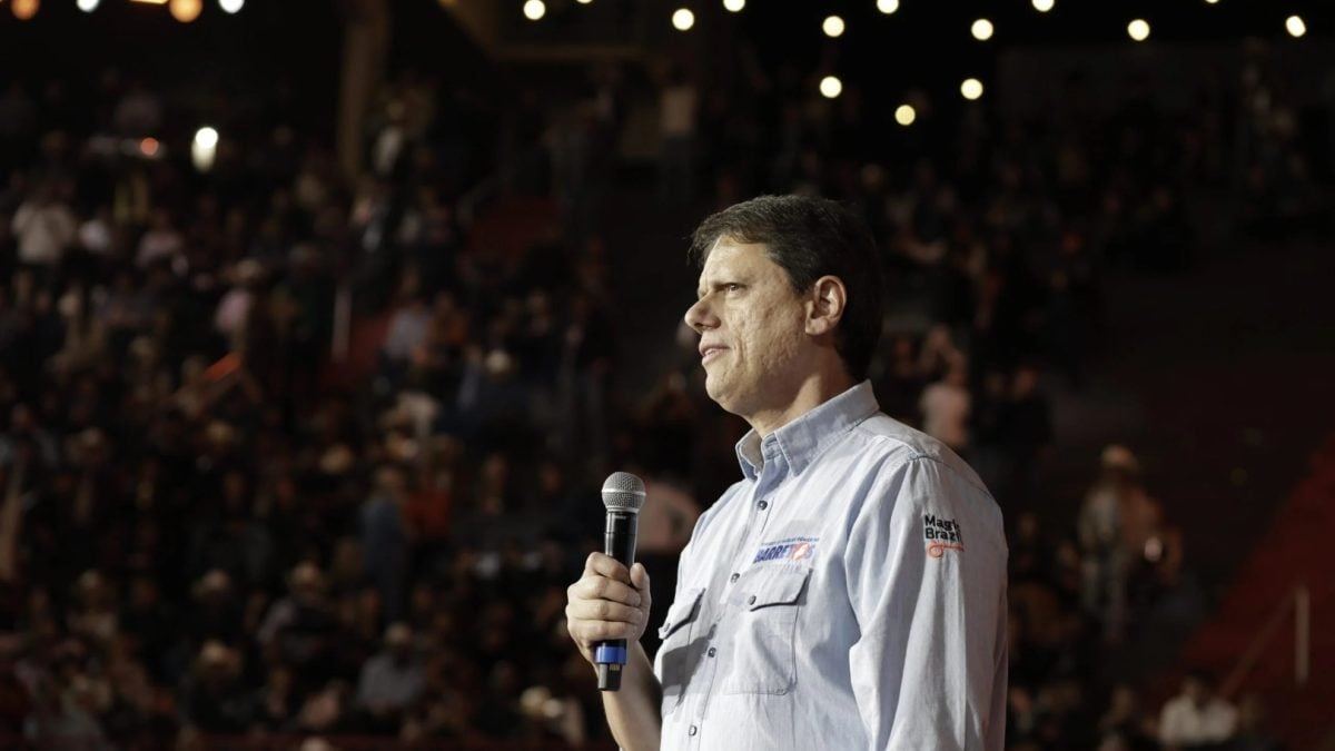 Tarcísio tem 53% e venceria no 1º turno em São Paulo, diz pesquisa