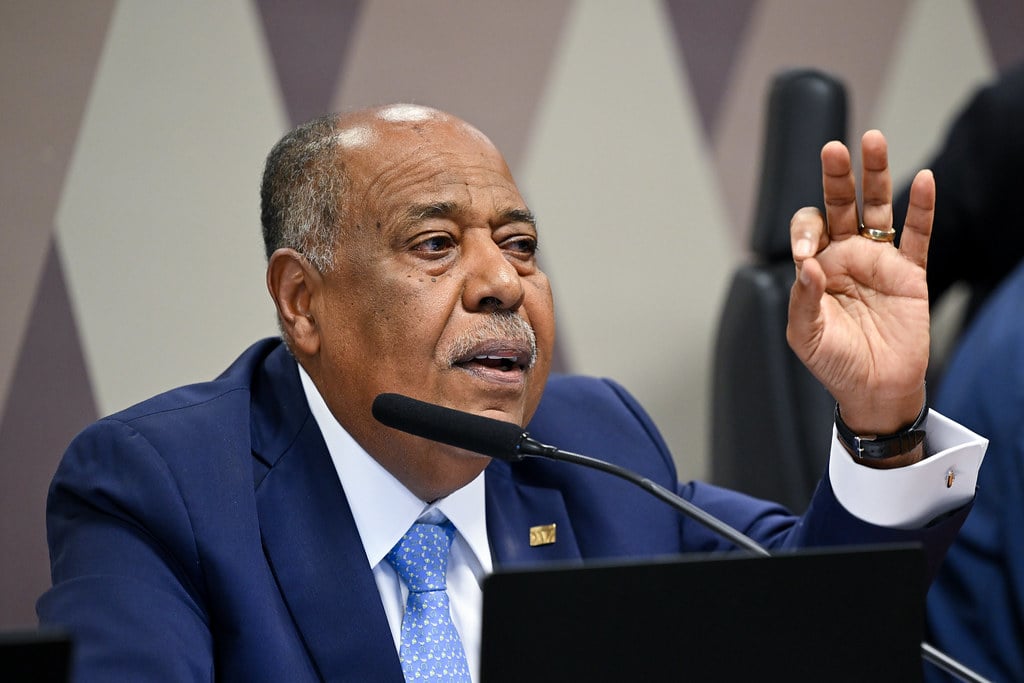 Ministro do STJ disse “tamo junto sempre” a fundador do Banco Master