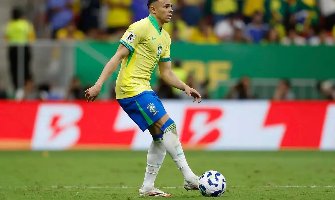 Wesley é cortado, e Vanderson é convocado para amistosos da Seleção