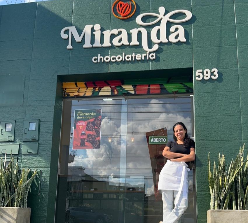 Família venezuelana transforma superação em chocolateria artesanal em Goiânia