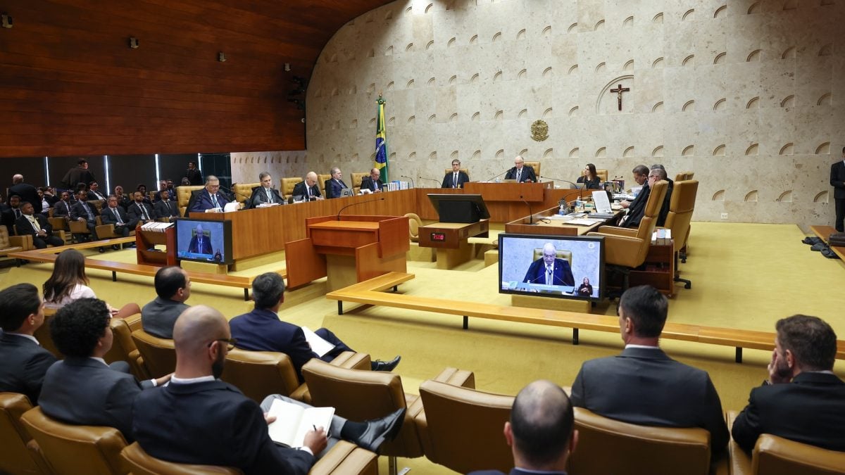 Internautas citam protestos no Nepal durante sessão no STF sobre Moraes
