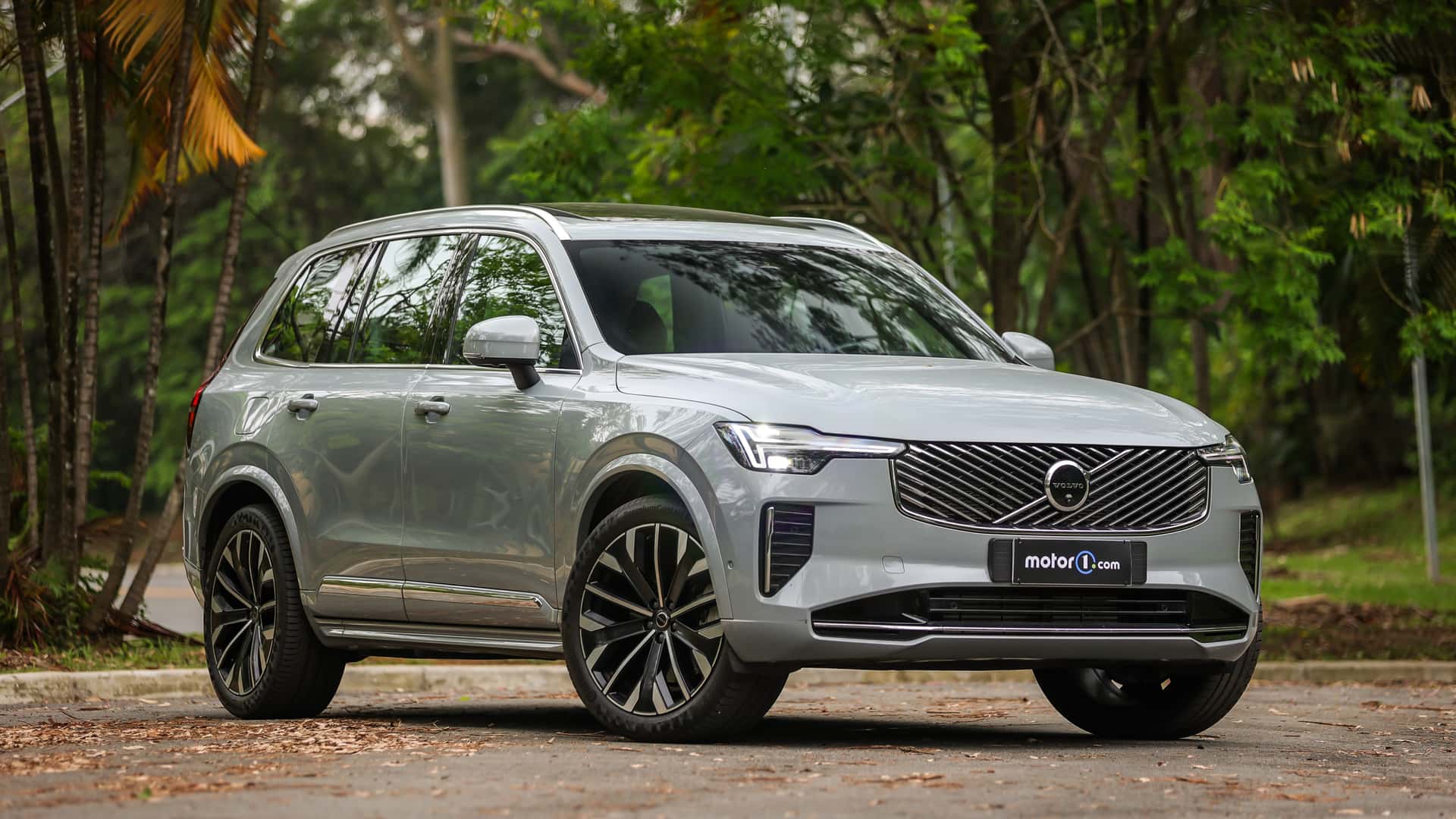 Volvo amplia autonomia elétrica do Xc90 híbrido para até 164 km