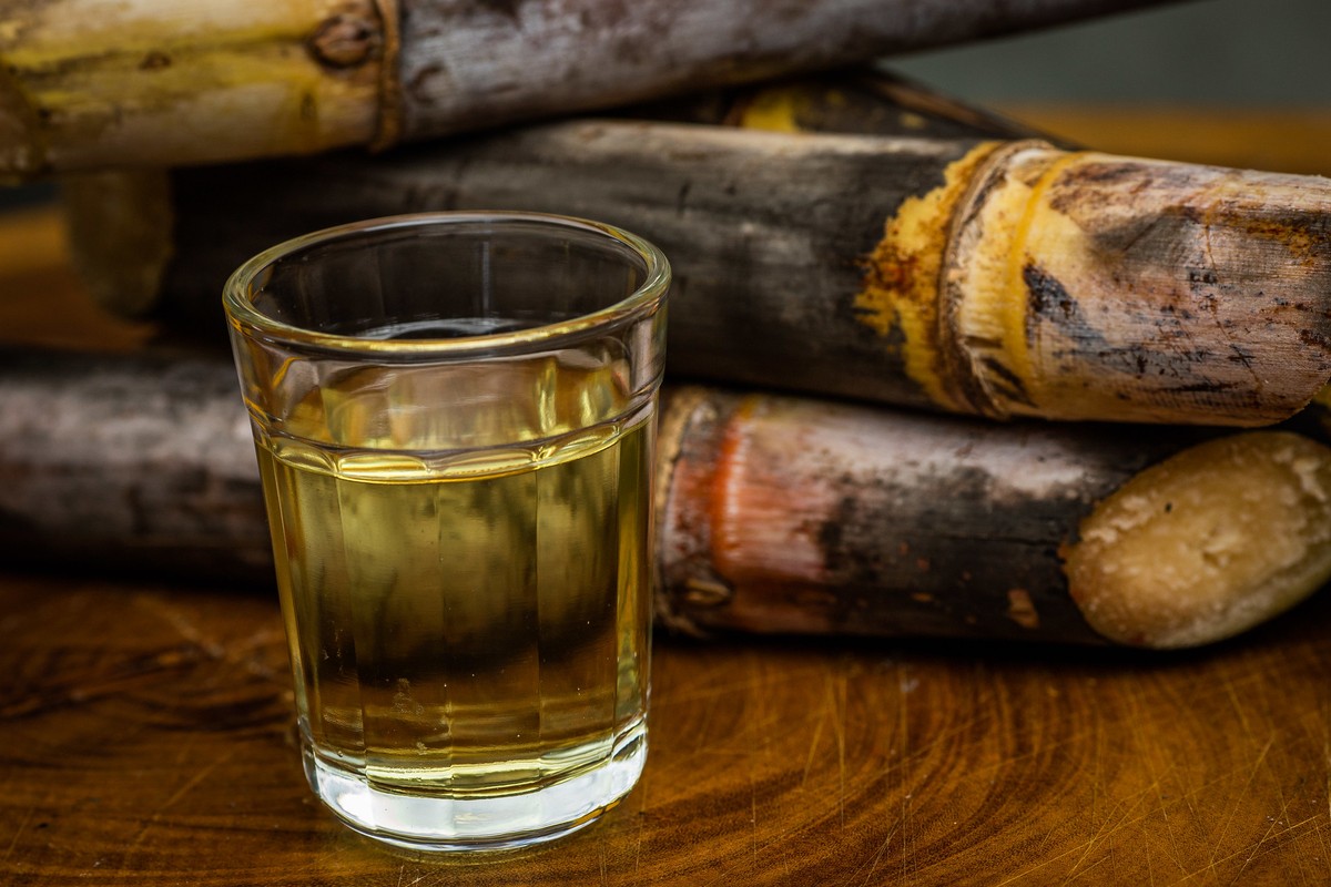 Dia Nacional da Cachaça: oito curiosidades sobre a bebida