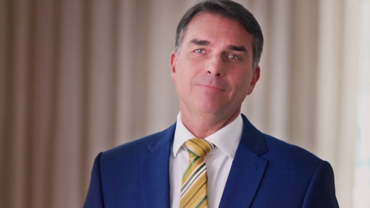 Flávio defende democracia e diz que Lula e Moraes fazem parte do mesmo sistema