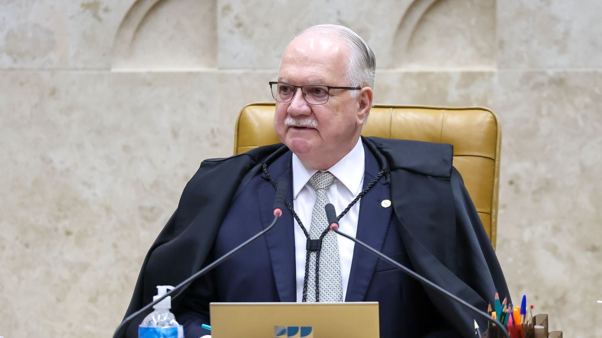 Fachin avalia se adia julgamento contra Mendonça no dia 23