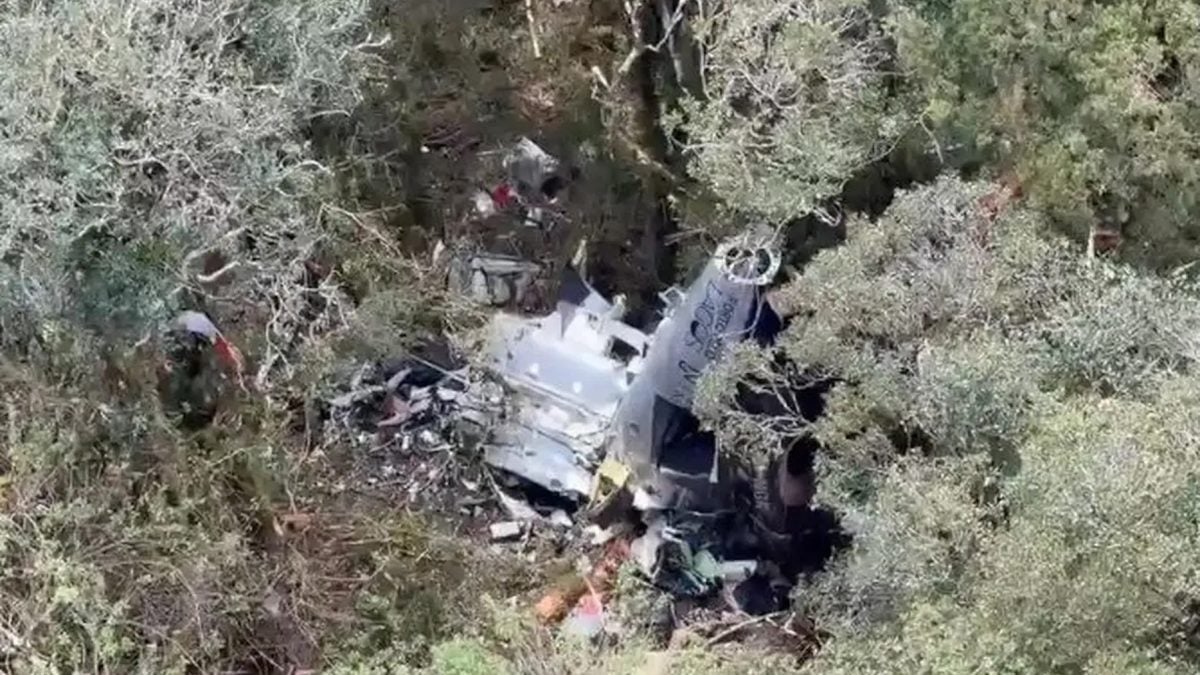 Destroços de helicóptero com cantor Rick são encontrados na Serra Catarinense