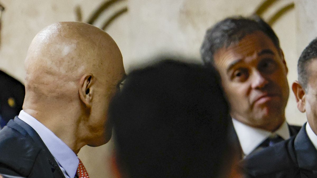 Mendonça determina entrega de cópia de Hd com dados brutos de celular de Vorcaro