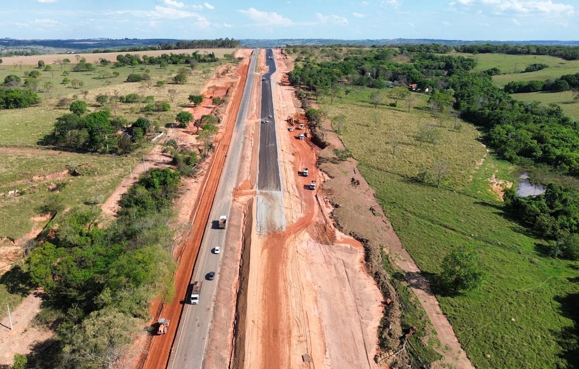 Goinfra implanta desvio de tráfego durante duplicação da GO-330, em Catalão