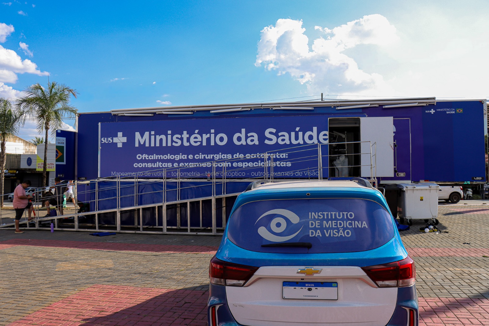 Unidade móvel de saúde realiza centenas de cirurgias oftalmológicas em Senador Canedo