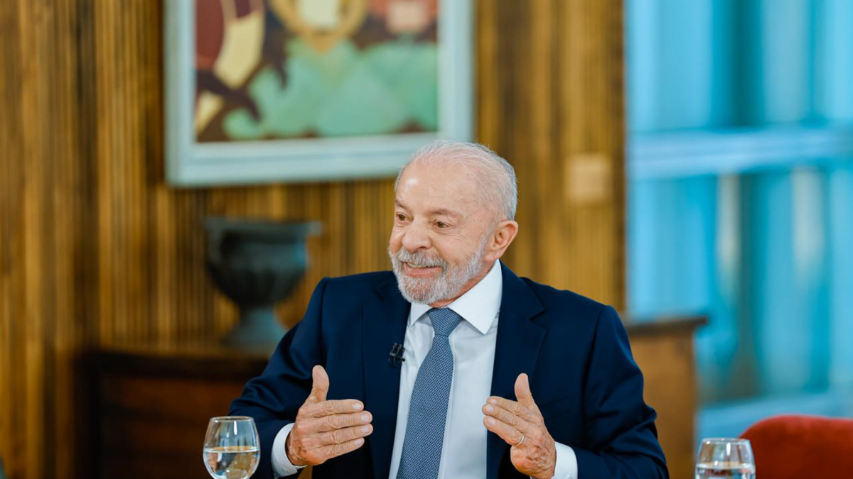 Lula minimiza temor com dívida pública e aposta em crescimento econômico para reverter cenário