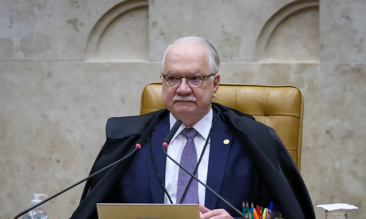 Fachin cancela segunda sessão colegiada consecutiva do STF em meio à crise institucional
