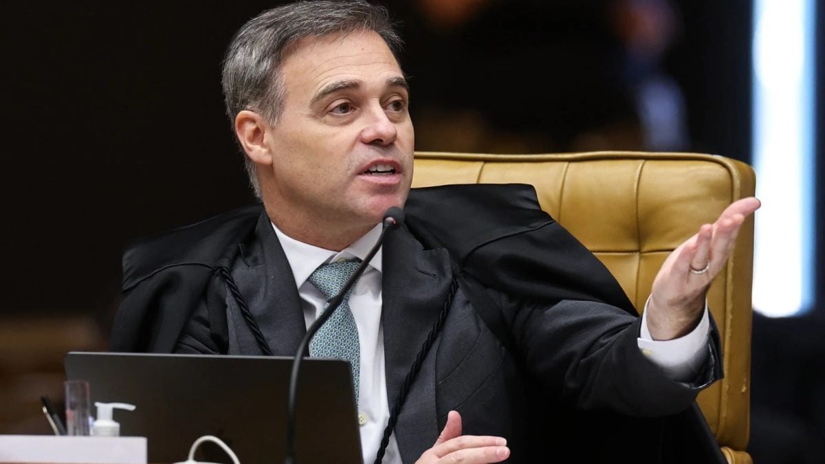 Mendonça encerra prazo para responder a acusações de Moraes