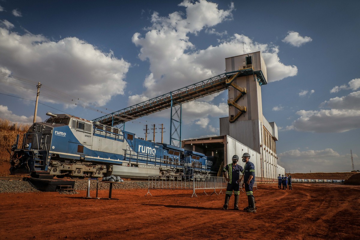 Rumo e Chs começam em setembro obras de terminal no Porto de Santos para grãos e fertilizantes