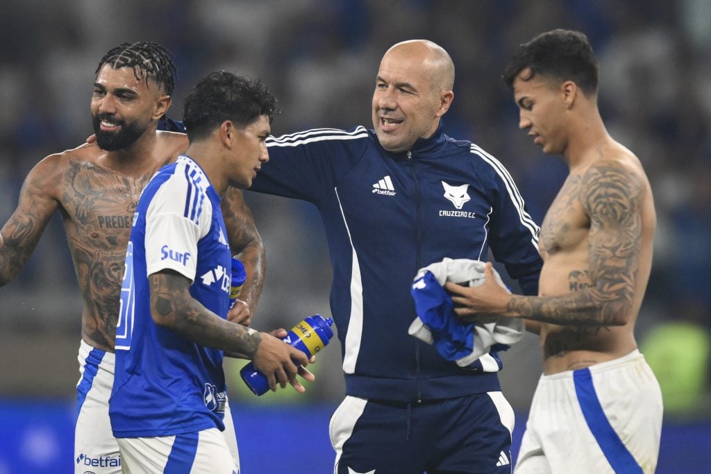Andrej Nikolic deixa o Cruzeiro após rescisão antecipada