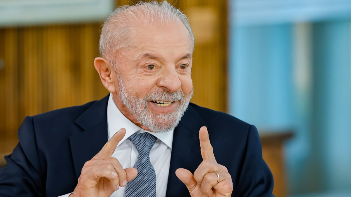 Lula detalha plano de segurança com polícia permanente e recrutas do Exército no combate ao crime