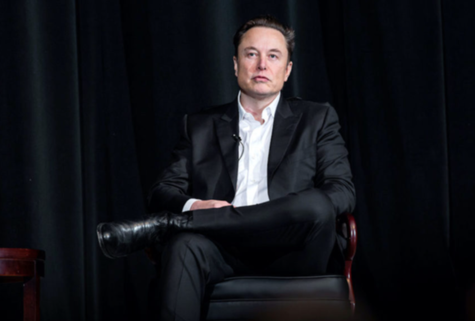Musk reage com “wow” à alta de Flávio Bolsonaro no Polymarket