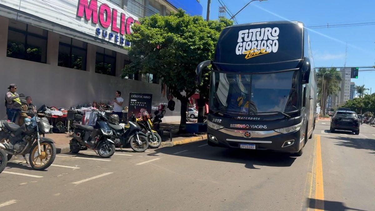 Renan Santos inicia “Futuro Glorioso Tour” pelo Sul e Sudeste