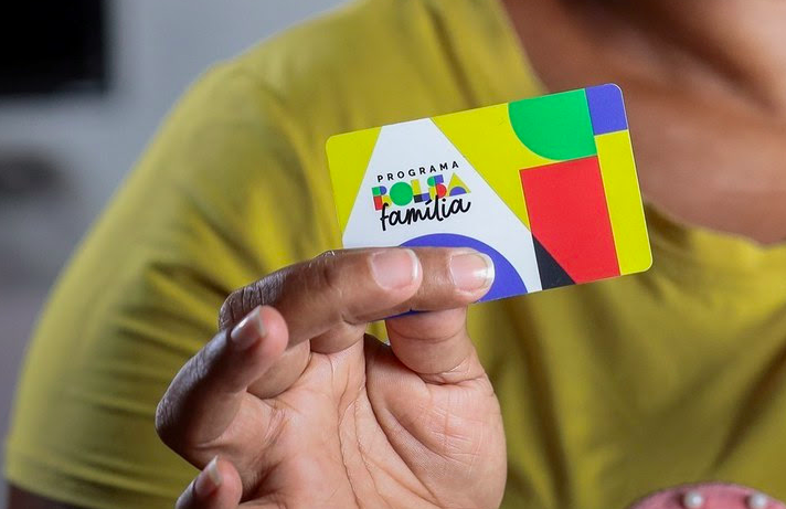Governo reajusta Bolsa Família em 15% com impacto de R$ 5,8 bi em 2026