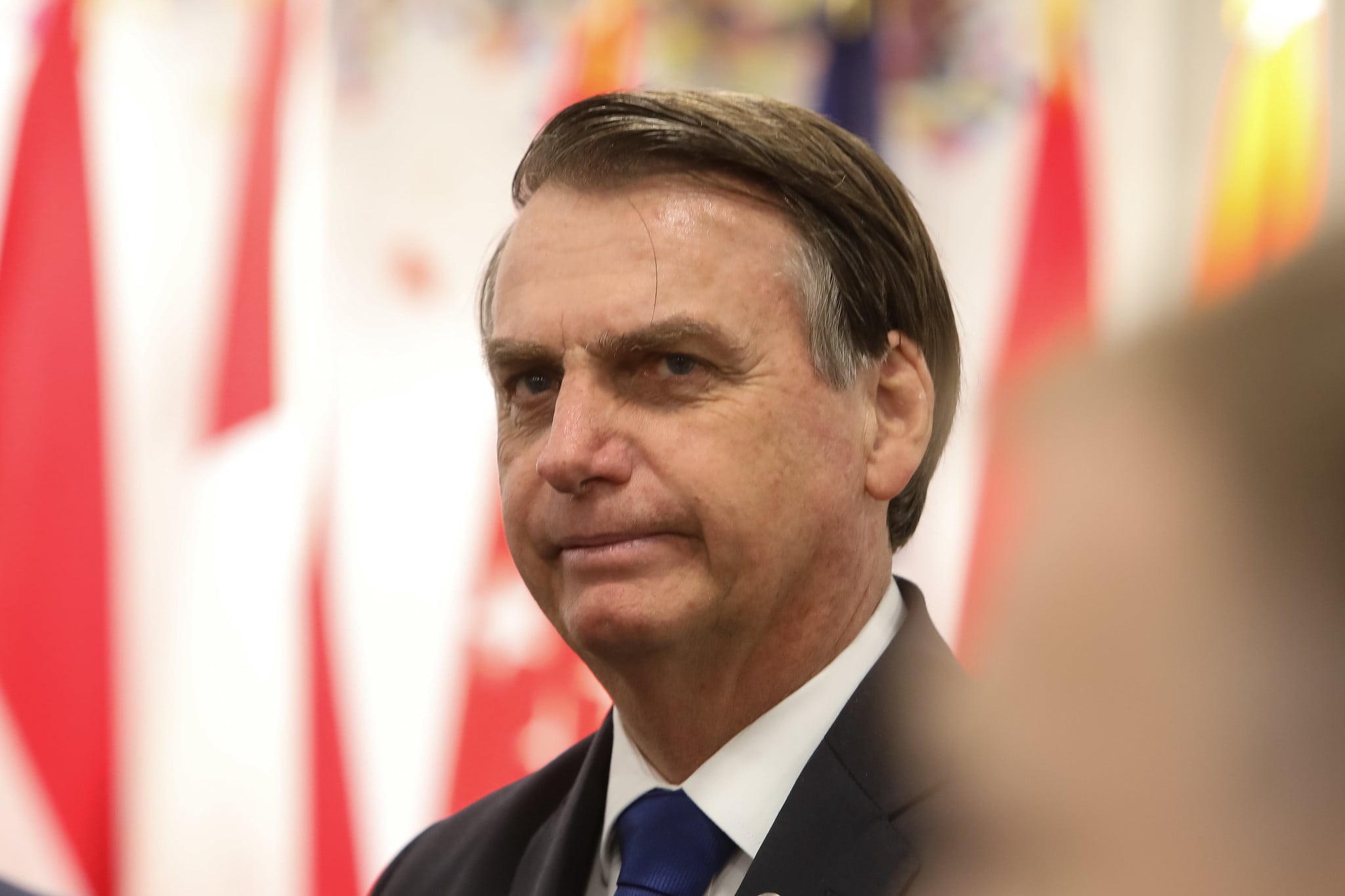 TSE libera uso da imagem de Bolsonaro em santinhos