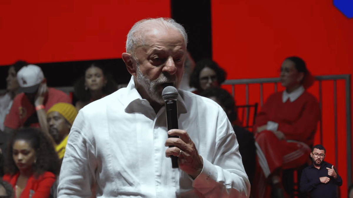 Lula defende o fim das bets e abre debate sobre o financiamento do futebol
