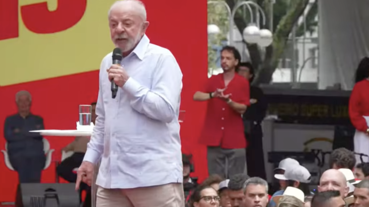 Quem fez putaria vai ser desmascarado, diz Lula