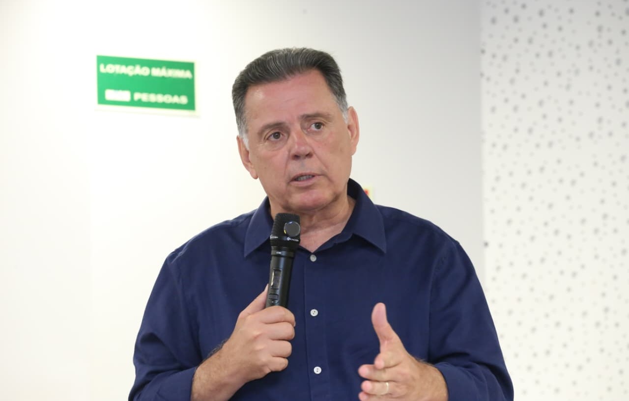 Marconi Perillo anuncia “Vapt Vupt da Saúde” para zerar filas em Goiás
