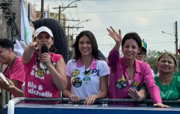 Michelle Bolsonaro intensifica campanha em Valparaíso e pede votos para Wilder Morais
