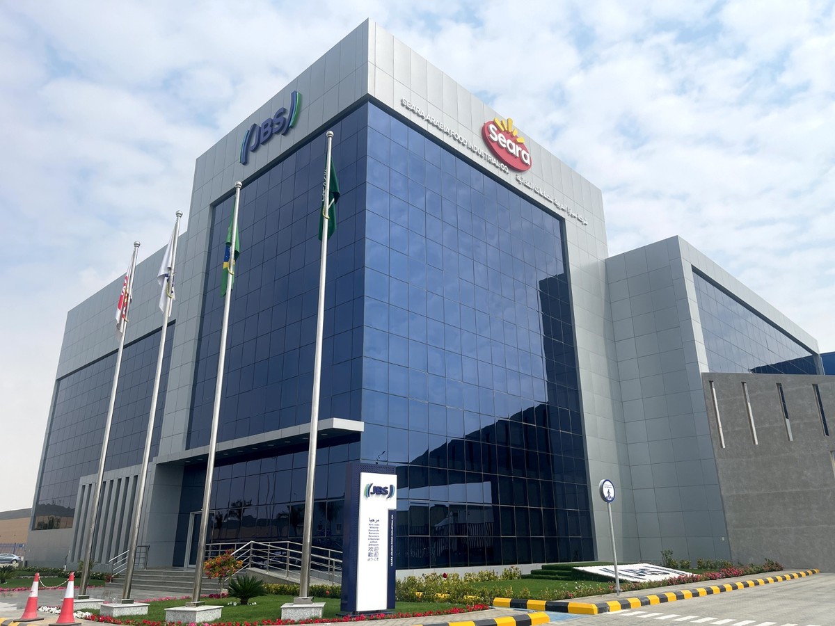 Jbs pede à CVM cancelamento do registro de companhia aberta