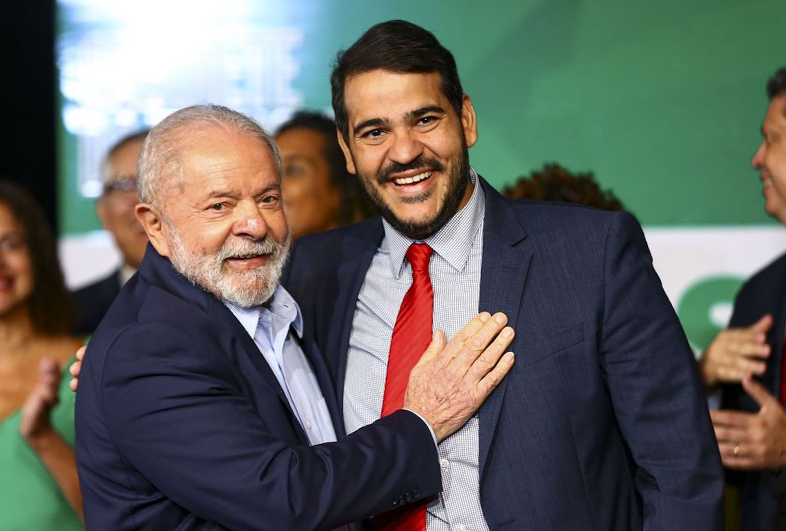 Agu valida reajuste do Bolsa Família em período eleitoral
