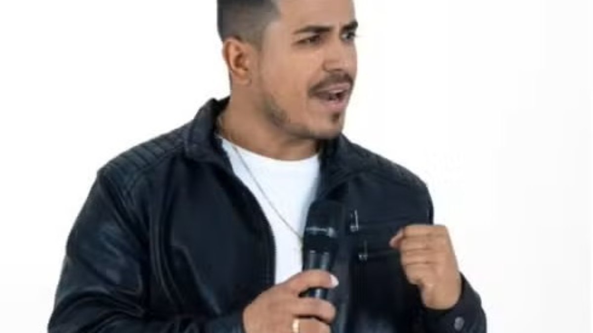 Cantor sertanejo morre após colisão contra poste em Campinas